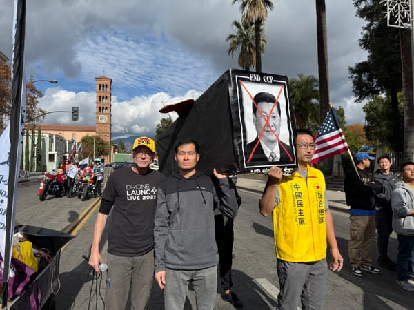 pasadena 捣蛋节-纪念白纸运动2周年